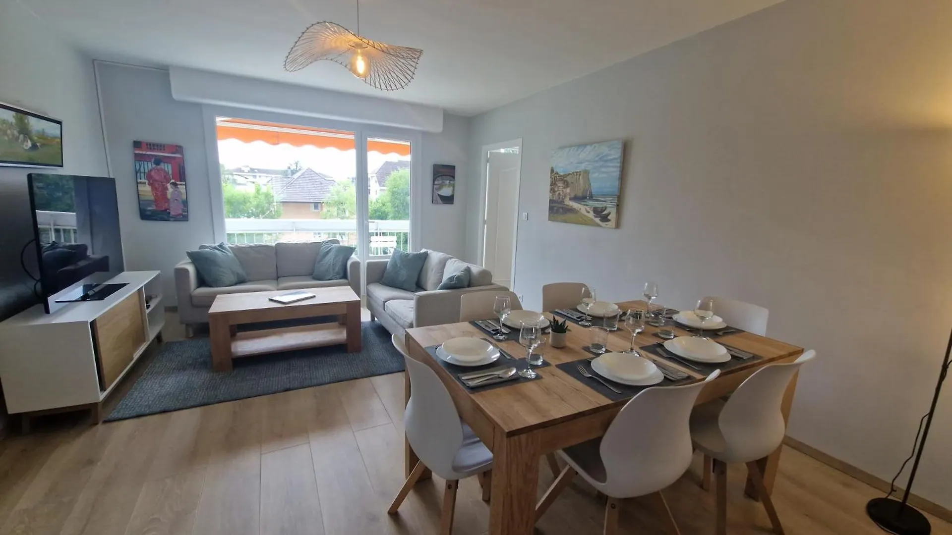 Lac Plage Et Ville 95 M2 A 100M Du Lac, 3 Chambres, Parking Annecy